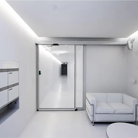 Apartment White Riviera House *
